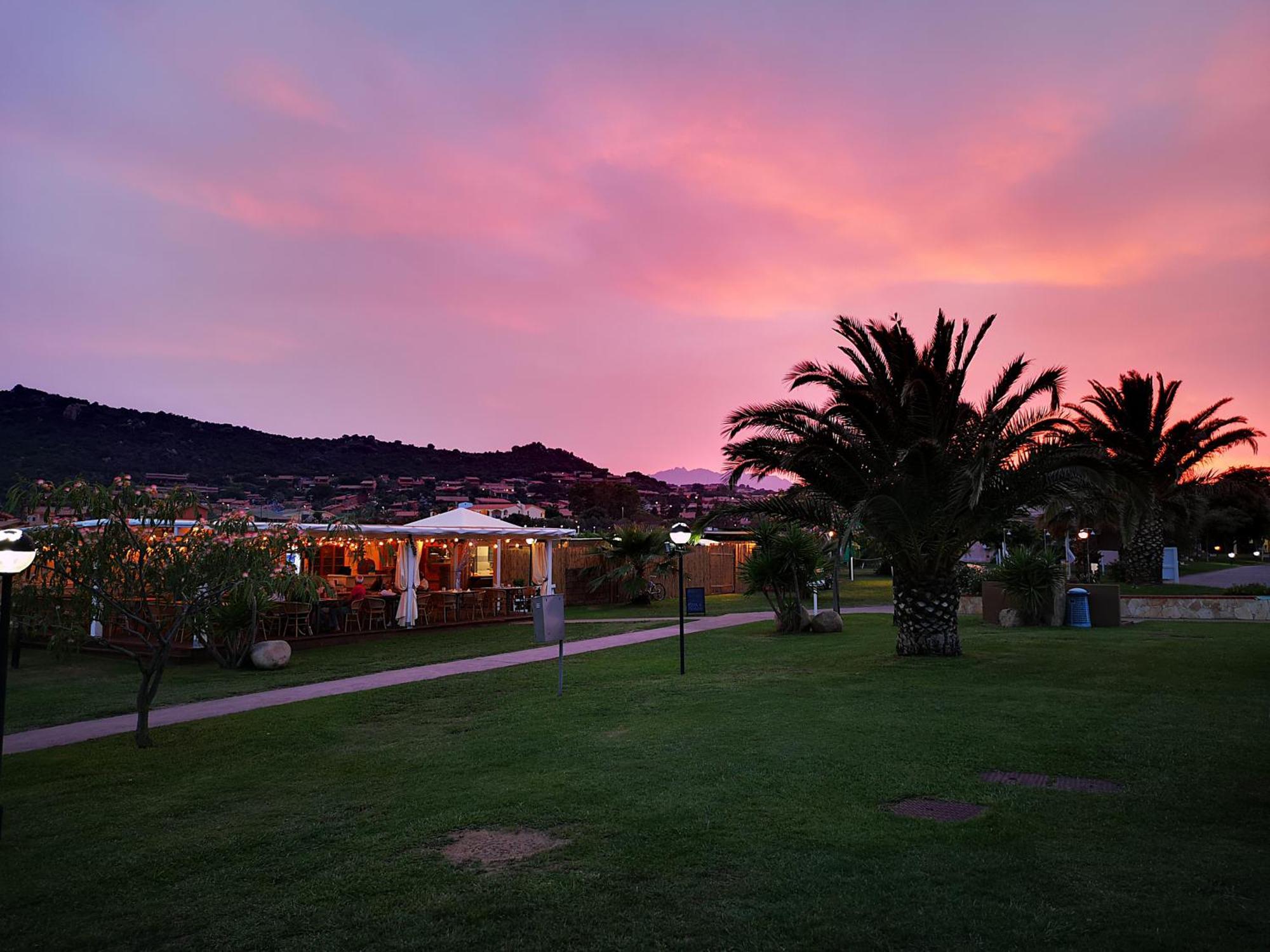 Rey beach Club Monte Nai Exterior foto