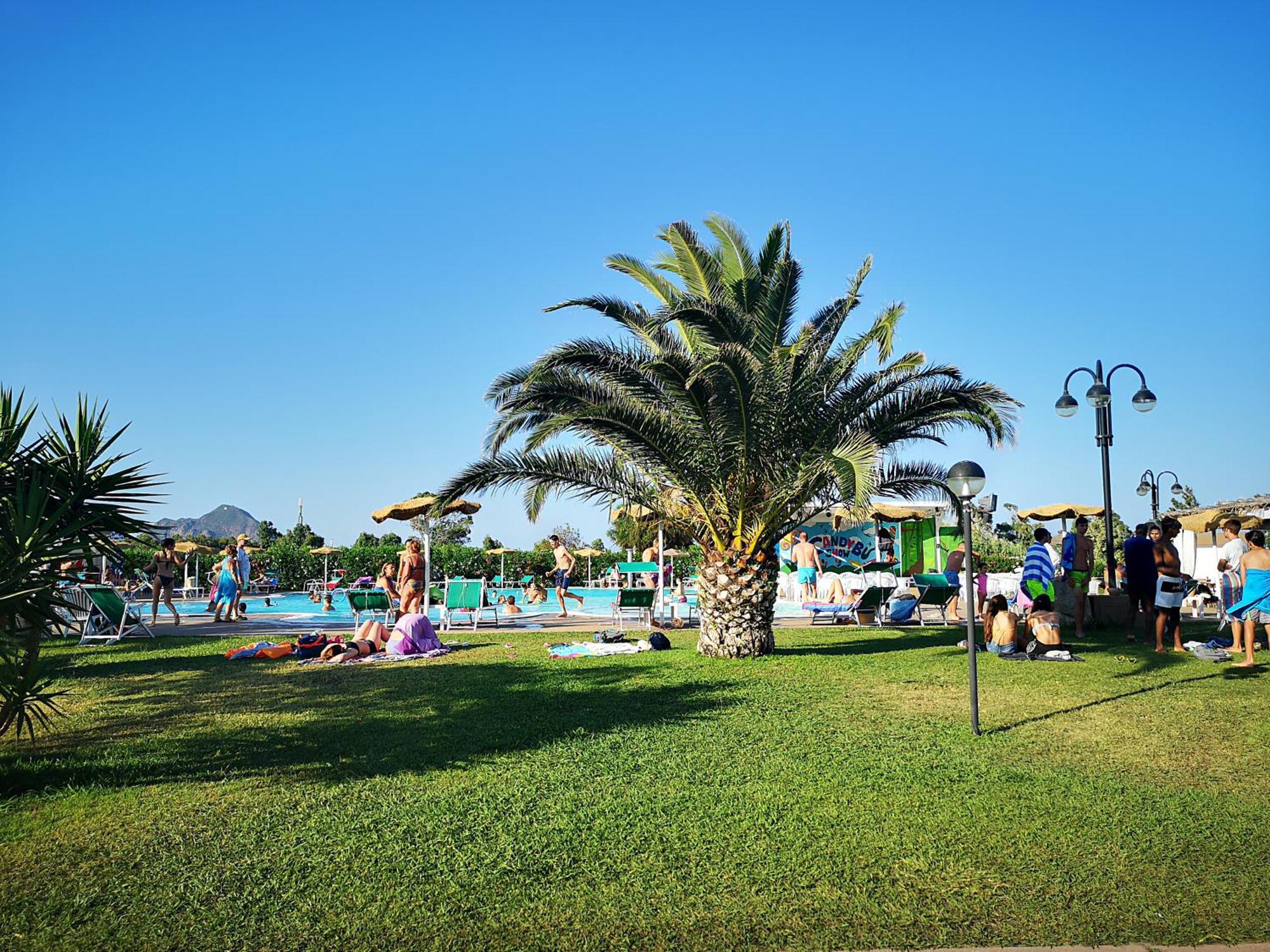 Rey beach Club Monte Nai Exterior foto